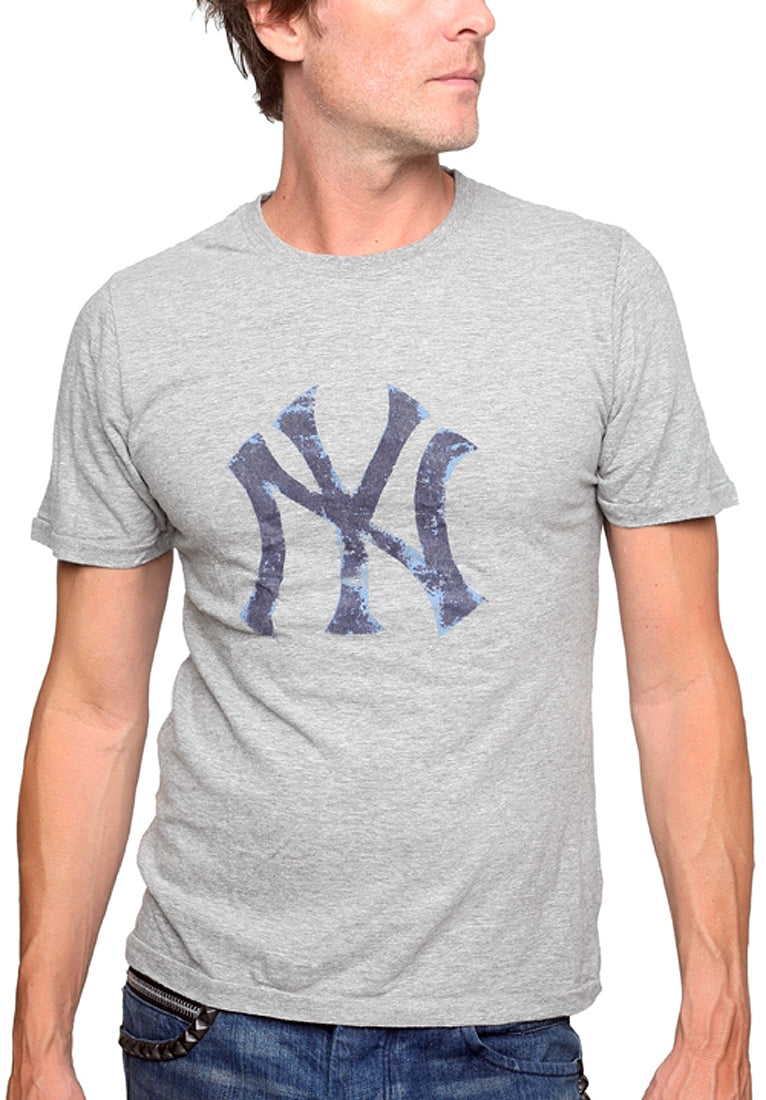 Men&#39;s Red Jacket - &quot;NEW YORK YANKEES&quot; Flocked T-Shirt in Heather Gray