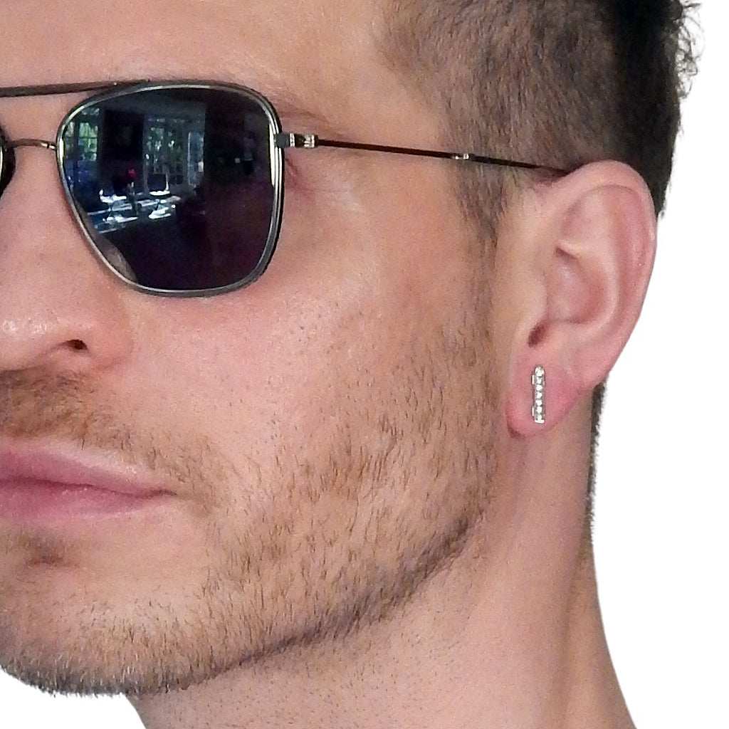 COCO & OM - "ONE MANOR"  14k White Gold Diamond Earring